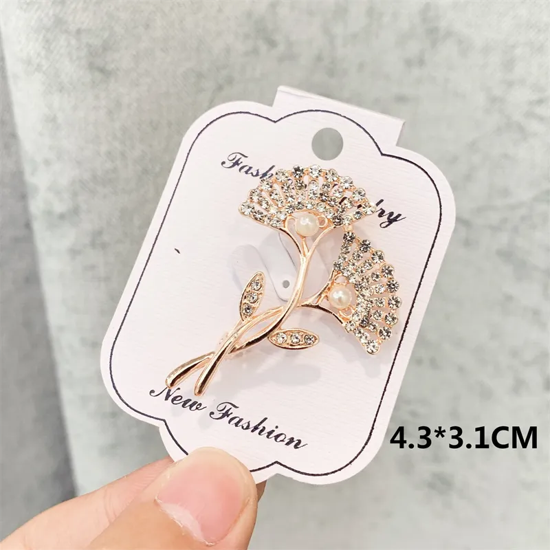 Crystal Brooches Luxury Vintage Geometric Brooch