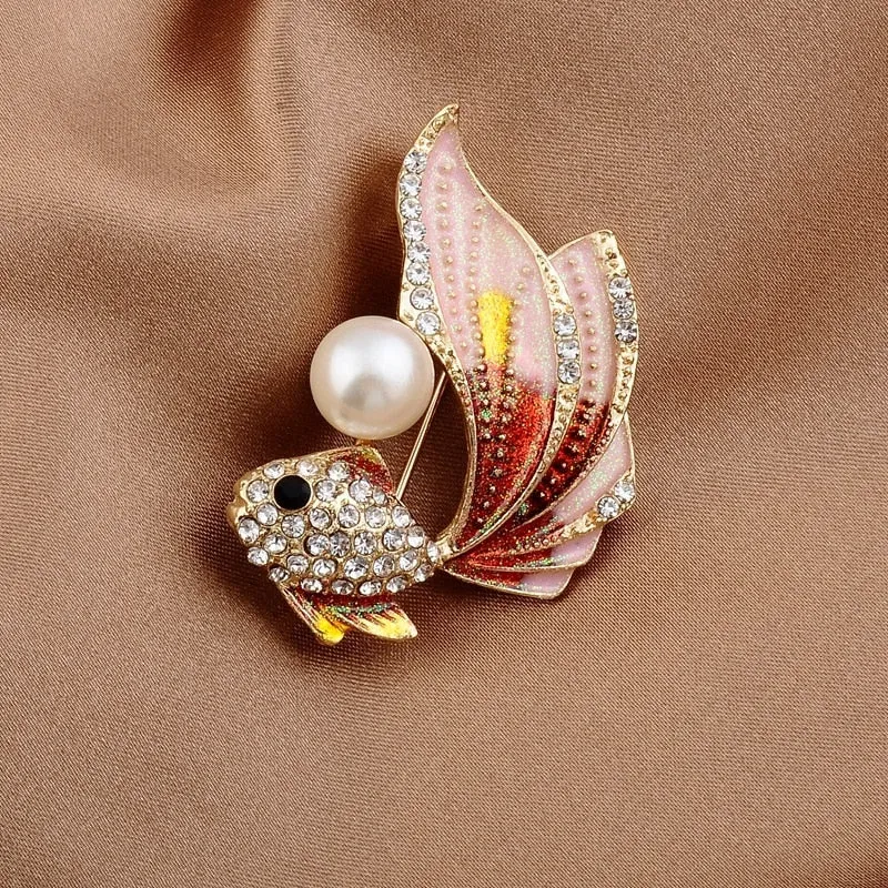 Cute Color Goldfish Brooch Fashion Rhinesonte Pearl Fish Animal Pin Brooches
