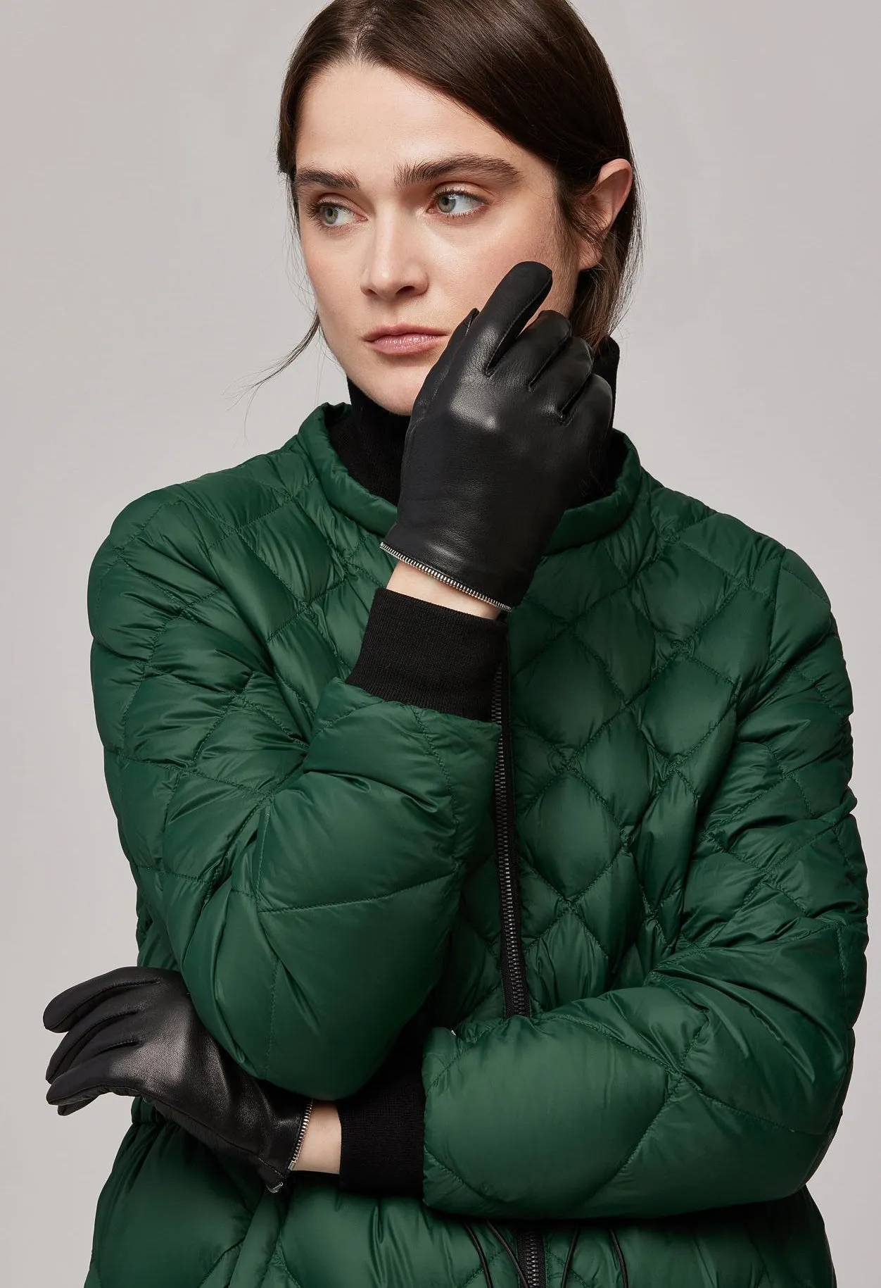 Demy Gloves