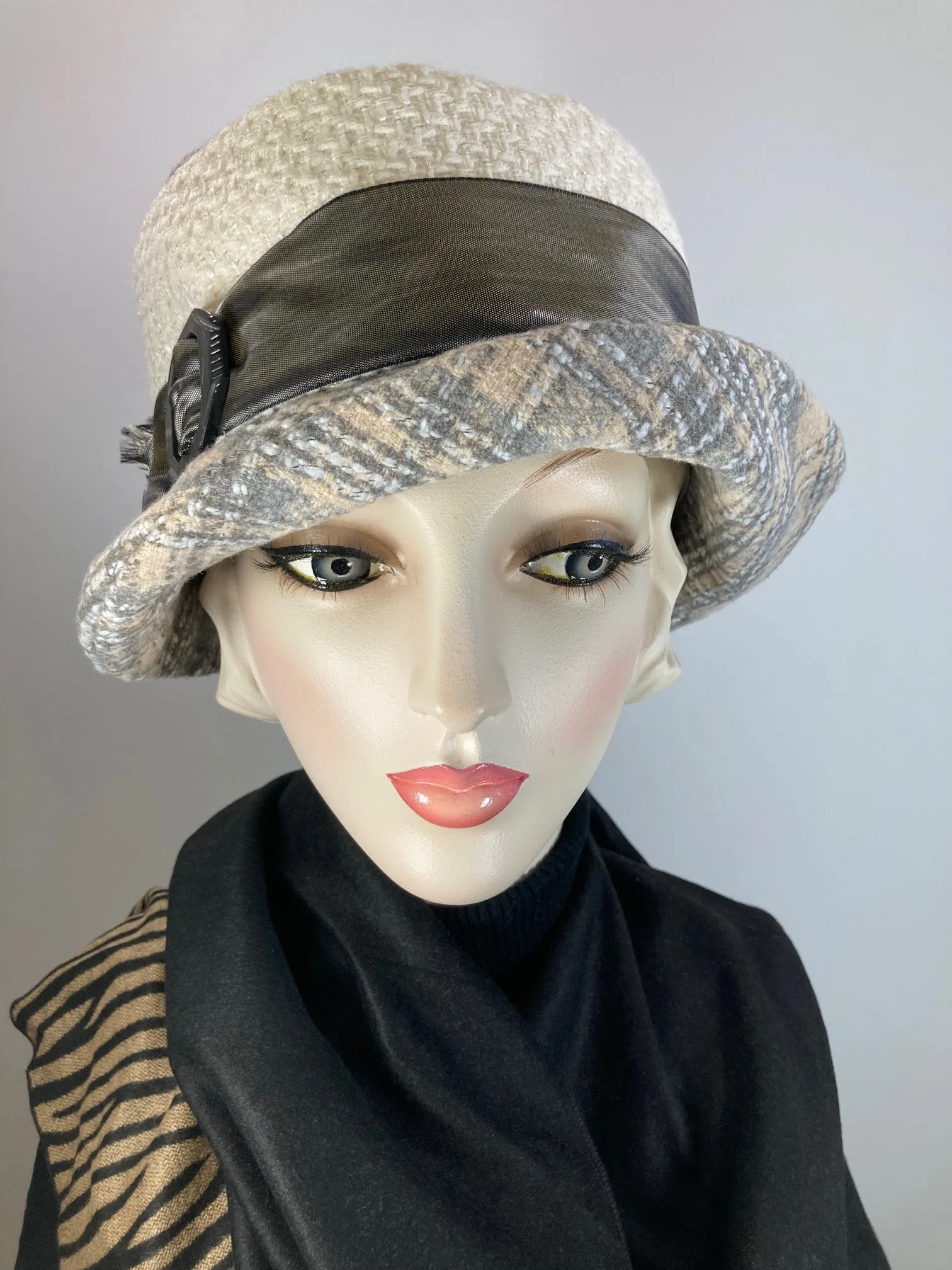 Gray, beige, ivory cloche hat. Flapper womens bucket hat. Small brim Great Gatsby hat winter. Downton Abbey mixed fabric Hat.