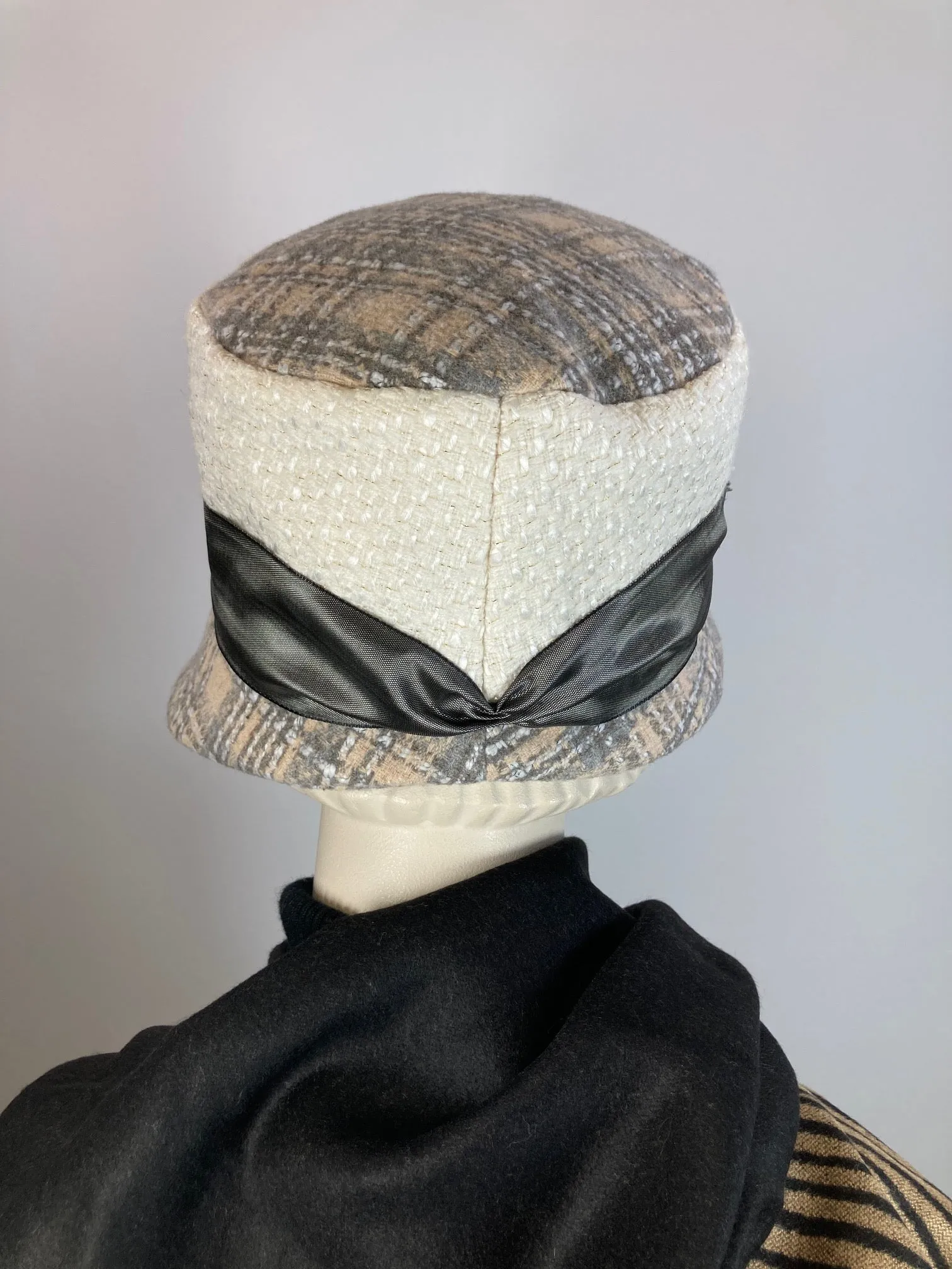 Gray, beige, ivory cloche hat. Flapper womens bucket hat. Small brim Great Gatsby hat winter. Downton Abbey mixed fabric Hat.