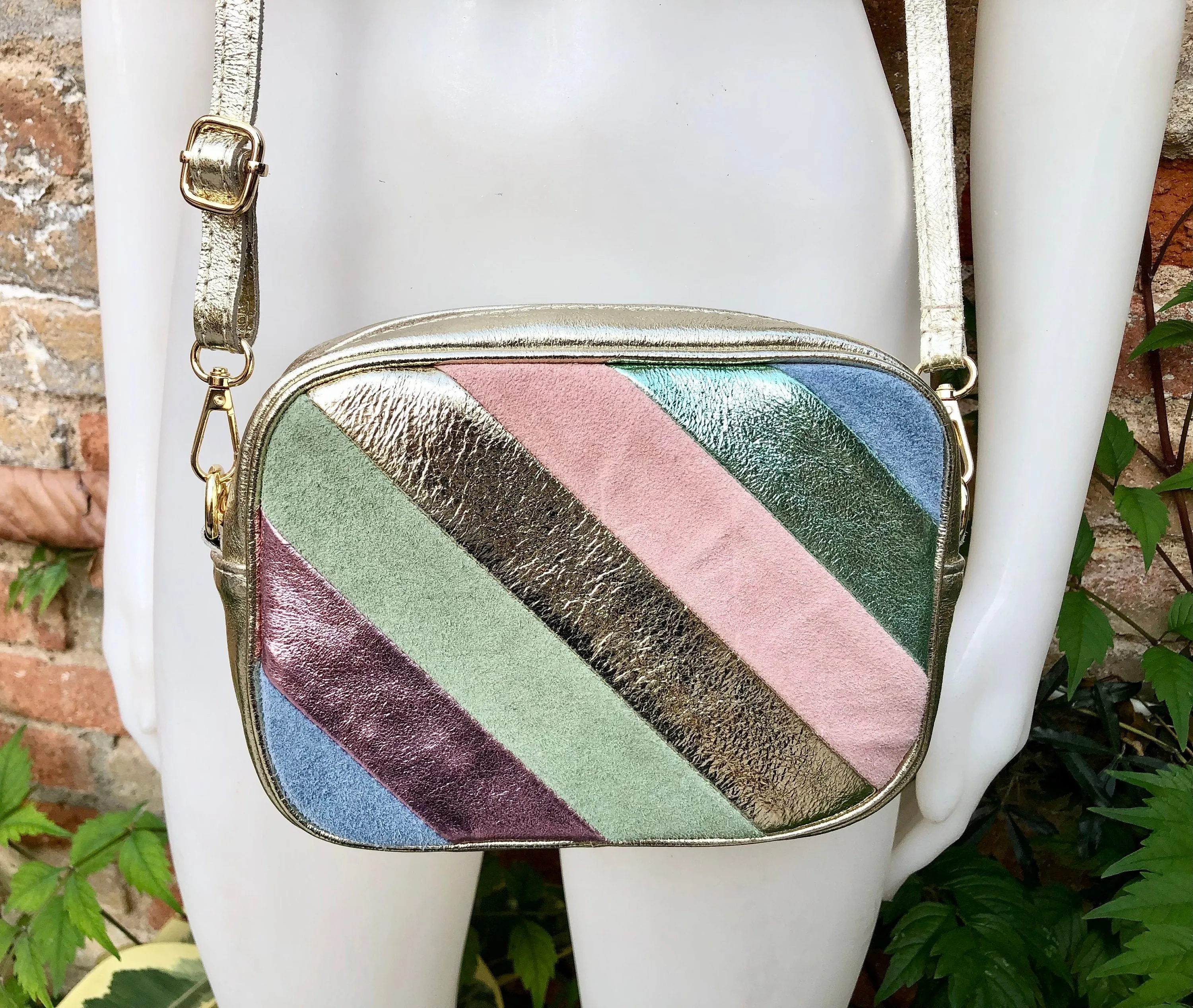 Metallic shine leather bag in GOLD, pink, green and blue. Reversible cross body / shoulder bag in GENUINE leather. Adjustable  strap.