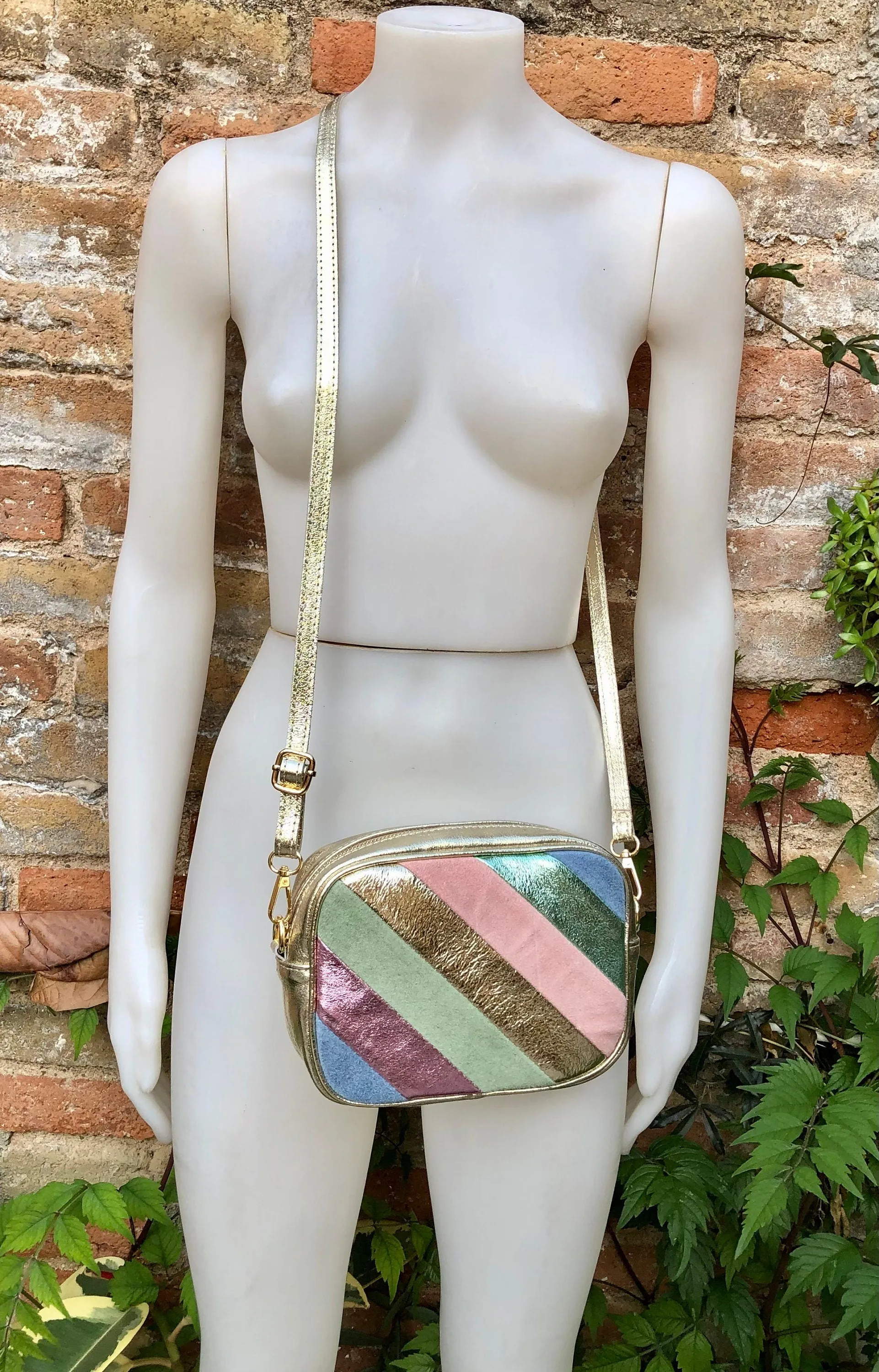 Metallic shine leather bag in GOLD, pink, green and blue. Reversible cross body / shoulder bag in GENUINE leather. Adjustable  strap.